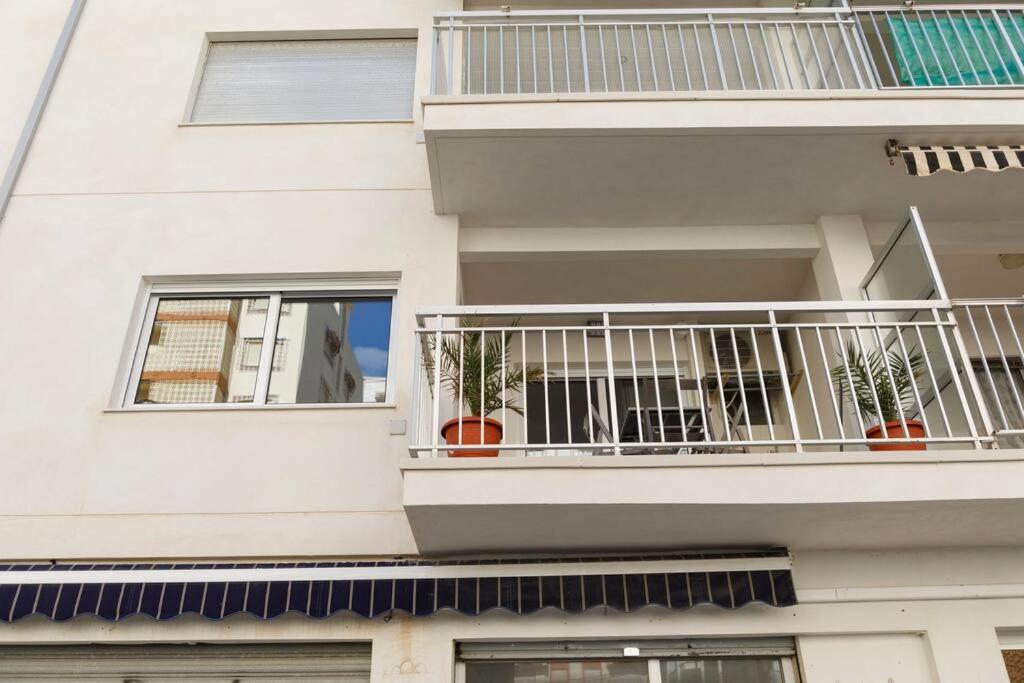 Cozy Apartment, Very Fresh At Playa De Gandia Exteriör bild