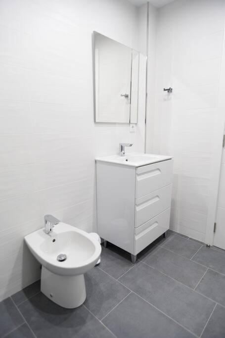 Cozy Apartment, Very Fresh At Playa De Gandia Exteriör bild
