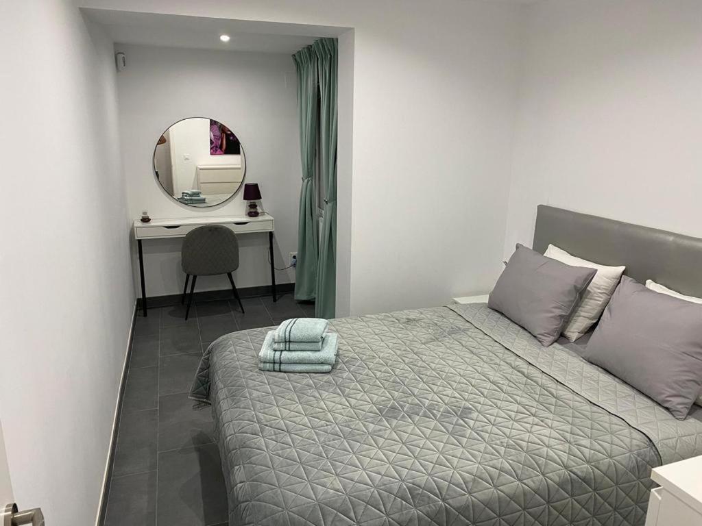 Cozy Apartment, Very Fresh At Playa De Gandia Exteriör bild